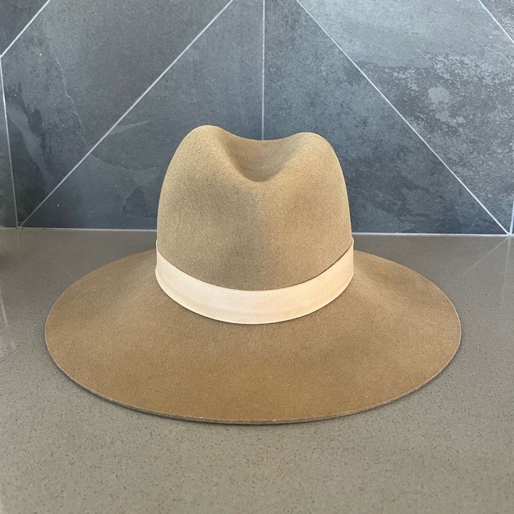 Jenessa Leoné Ross hat - handmade packable 100% wool